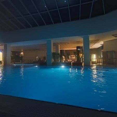 33Rd Floor Twin Apartments In Cevahir Sky City Complex With Pool, Spa, Fitness And Parking Included In Price 斯科普里 外观 照片