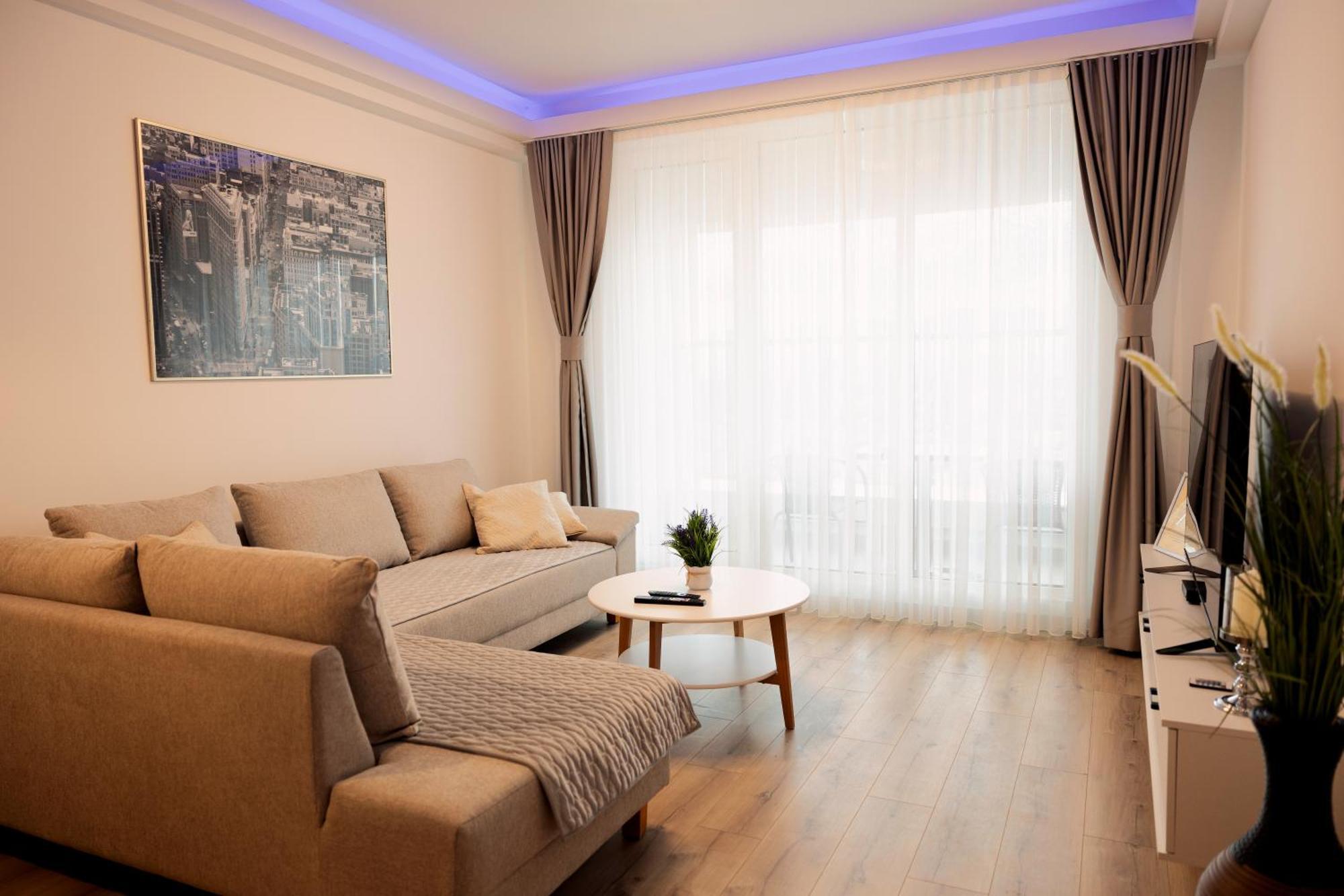 33Rd Floor Twin Apartments In Cevahir Sky City Complex With Pool, Spa, Fitness And Parking Included In Price 斯科普里 外观 照片