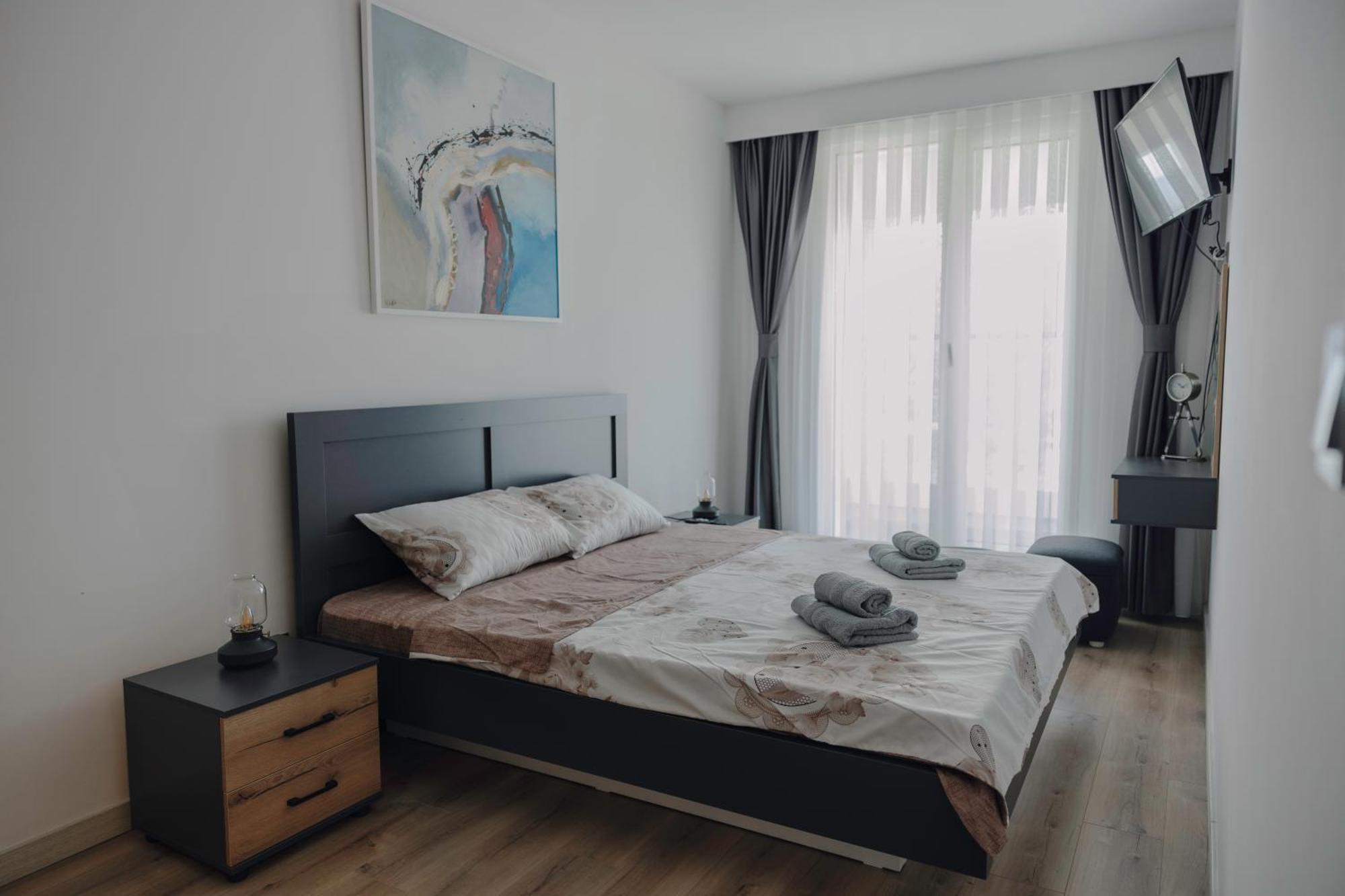 33Rd Floor Twin Apartments In Cevahir Sky City Complex With Pool, Spa, Fitness And Parking Included In Price 斯科普里 外观 照片